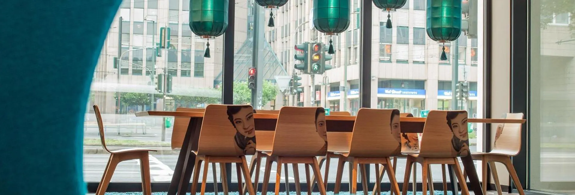 Motel One Duesseldorf Hauptbahnhof Hotel Dusseldorf